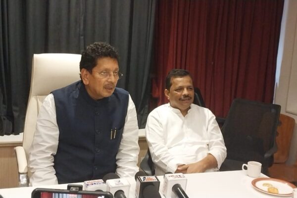शक्तीपीठ महामार्ग रेडी बंदराला जोडावा…