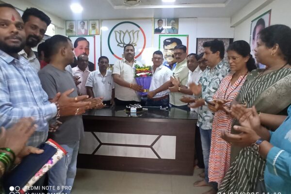 सुधीर आडीवरेकर यांचा वाढदिवस सावंतवाडी भाजपच्या वतीने साजरा…!